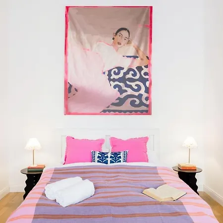 Pastel Dream 3br Gem Artful Spacious Apartman