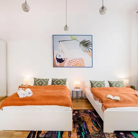 アパート Pastel Dream 3br Gem Artful Spacious ブダペスト