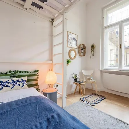 Pastel Dream 3br Gem Artful Spacious ブダペスト