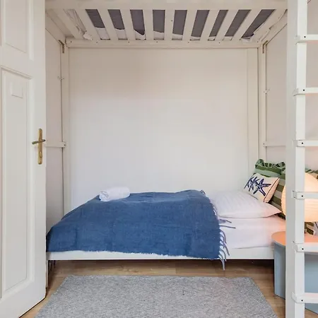 Pastel Dream 3br Gem Artful Spacious