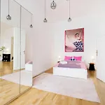 Pastel Dream 3br Gem Artful Spacious * Budapeszt