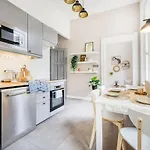 Pastel Dream 3br Gem Artful Spacious Apartament