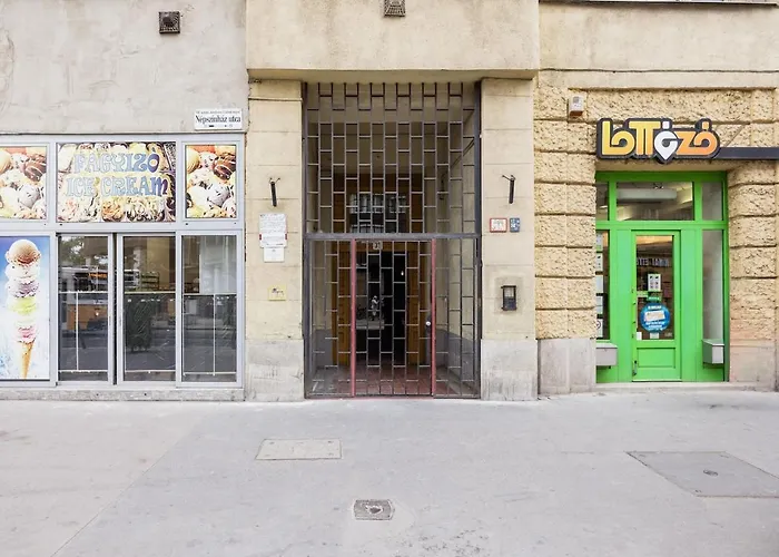Apartment Pastel Dream 3br Gem Artful Spacious Budapest