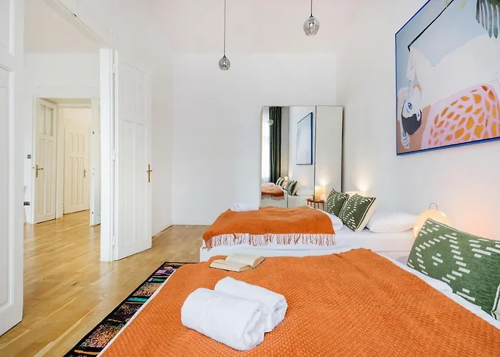 Pastel Dream 3br Gem Artful Spacious Apartment