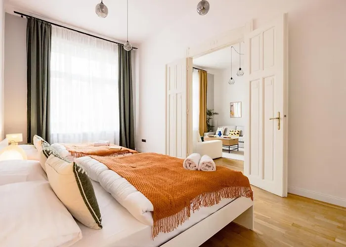 Pastel Dream 3br Gem Artful Spacious شقة *